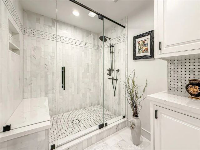 5846 Fairview Place, Agoura Hills, CA 91301