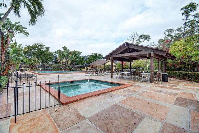 11750 Timbers Way, Boca Raton, FL 33428