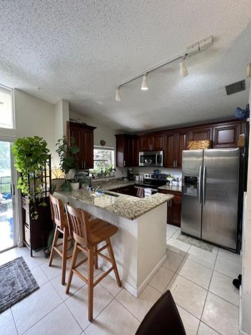 11750 Timbers Way, Boca Raton, FL 33428