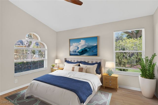 1471 Vintage CT, Naples, FL 34104