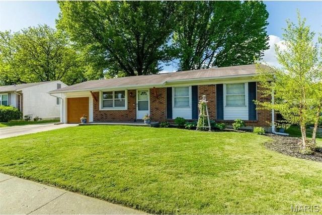 3303 Ipswich, St Charles, MO 63301