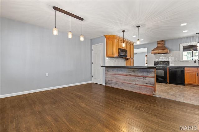 3303 Ipswich, St Charles, MO 63301