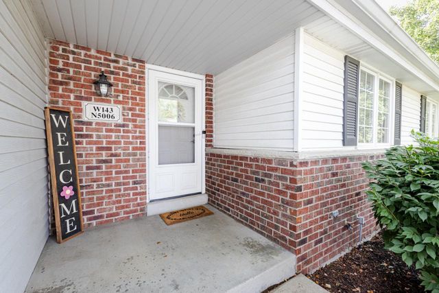 W143N5006 Brook Falls DRIVE, Menomonee Falls, WI 53051