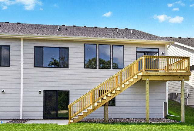 1619 Garland Avenue, Norwalk, IA 50211