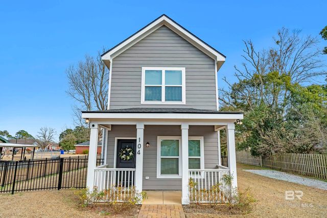 104 NE 3rd Street, Summerdale, AL 36580
