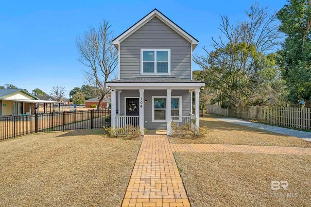 104 NE 3rd Street, Summerdale, AL 36580