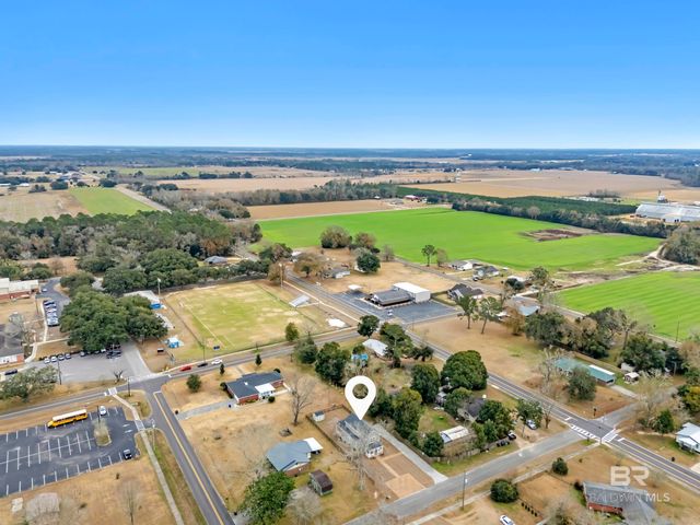 104 NE 3rd Street, Summerdale, AL 36580