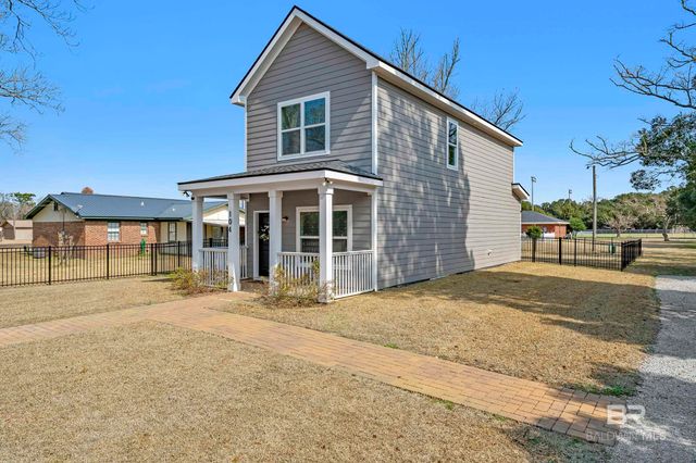 104 NE 3rd Street, Summerdale, AL 36580
