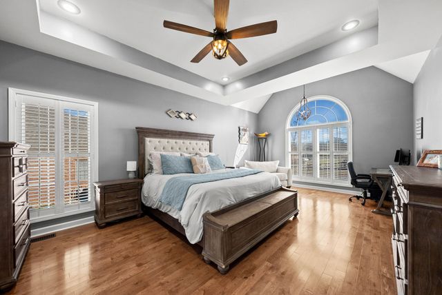 879 Iron Wood Cir, Clarksville, TN 37043