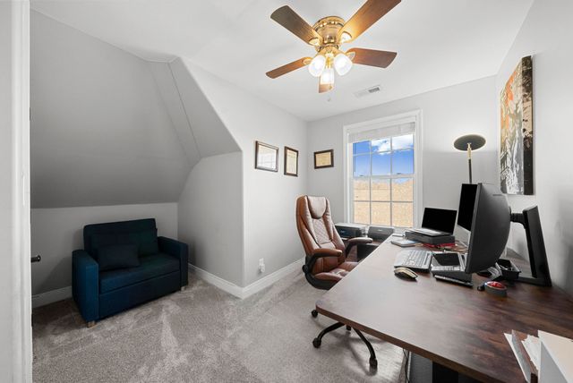 879 Iron Wood Cir, Clarksville, TN 37043