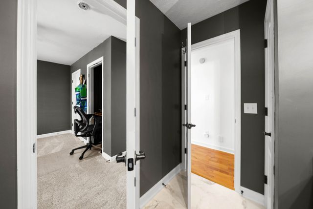 879 Iron Wood Cir, Clarksville, TN 37043