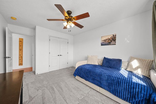 879 Iron Wood Cir, Clarksville, TN 37043