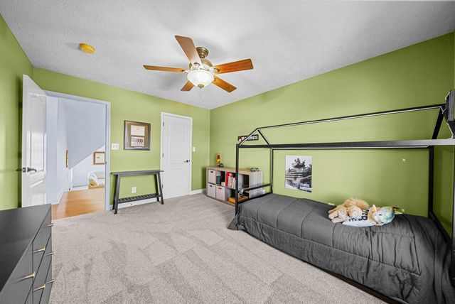 879 Iron Wood Cir, Clarksville, TN 37043