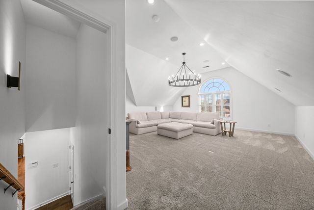 879 Iron Wood Cir, Clarksville, TN 37043