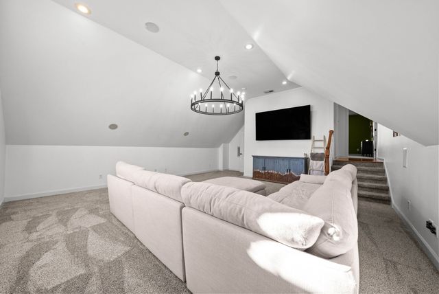 879 Iron Wood Cir, Clarksville, TN 37043