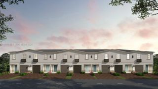 844 SW 11 Way, Florida City, FL 33034