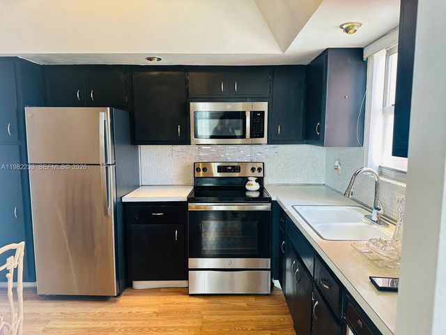 1301 NE Miami Gardens Dr 915W, Miami, FL 33179