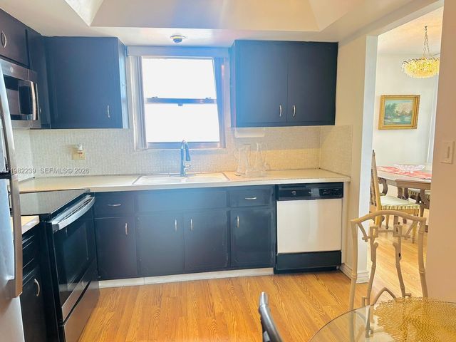 1301 NE Miami Gardens Dr 915W, Miami, FL 33179