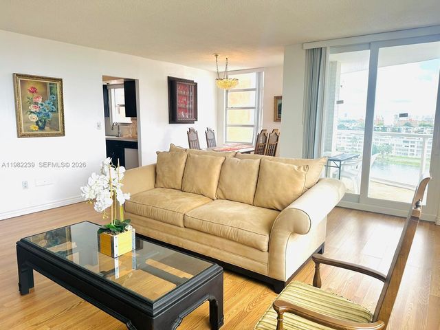 1301 NE Miami Gardens Dr 915W, Miami, FL 33179