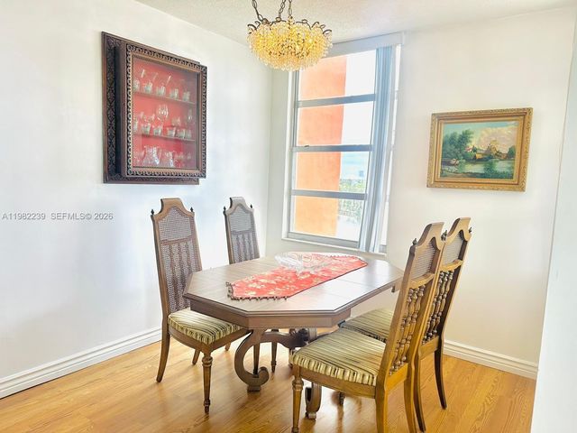 1301 NE Miami Gardens Dr 915W, Miami, FL 33179