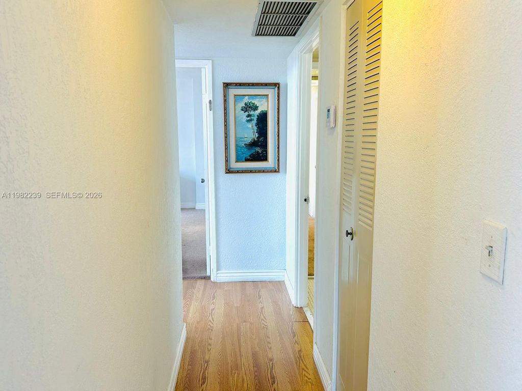 Image 21 of property listing at 1301 NE Miami Gardens Dr 915W, Miami, FL 33179