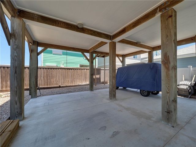 201 Nautilus St, Port Aransas, TX 78373