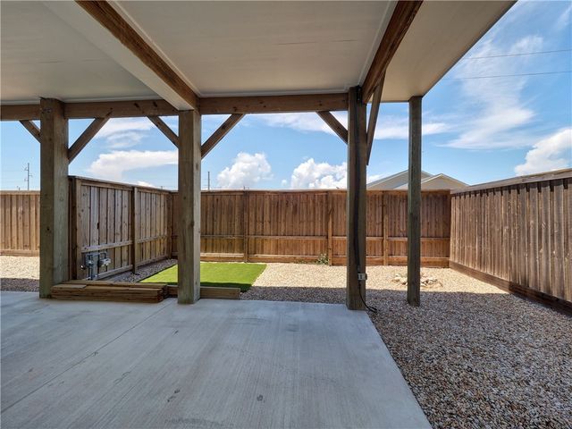 201 Nautilus St, Port Aransas, TX 78373