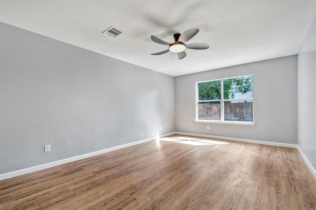 22250 Queenbury Hills Drive, Houston, TX 77073