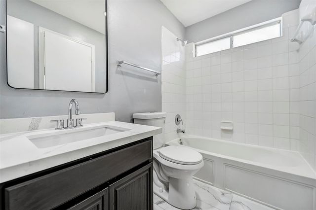 22250 Queenbury Hills Drive, Houston, TX 77073