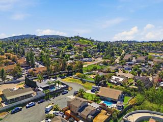 9676 Cypress Vale Dr, Lakeside, CA 92040