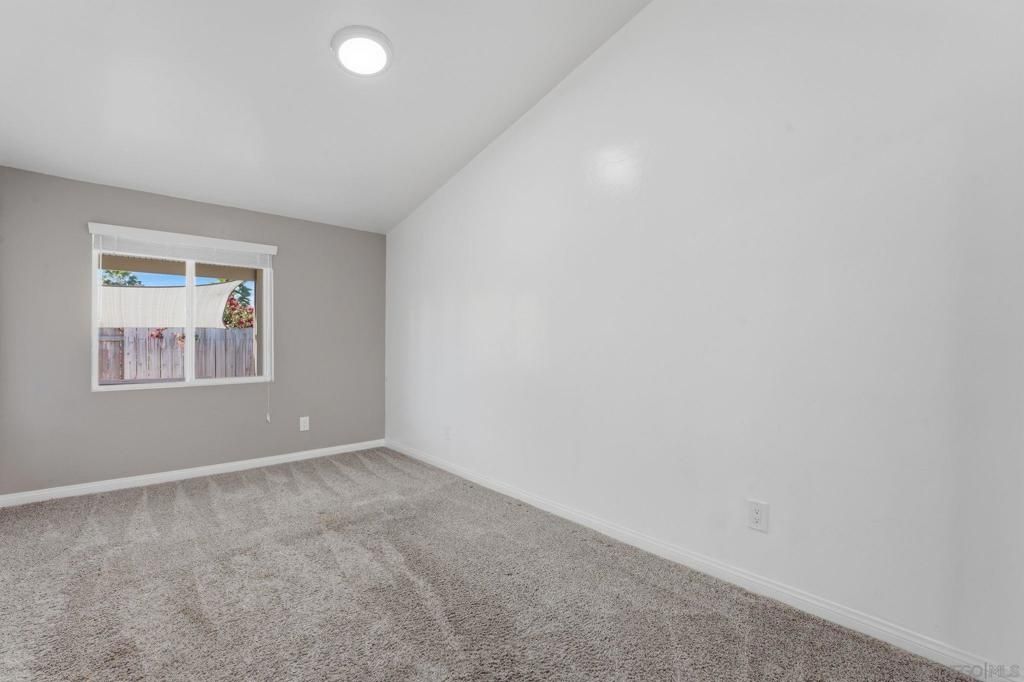 Image 17 of property listing at 9676 Cypress Vale Dr, Lakeside, CA 92040