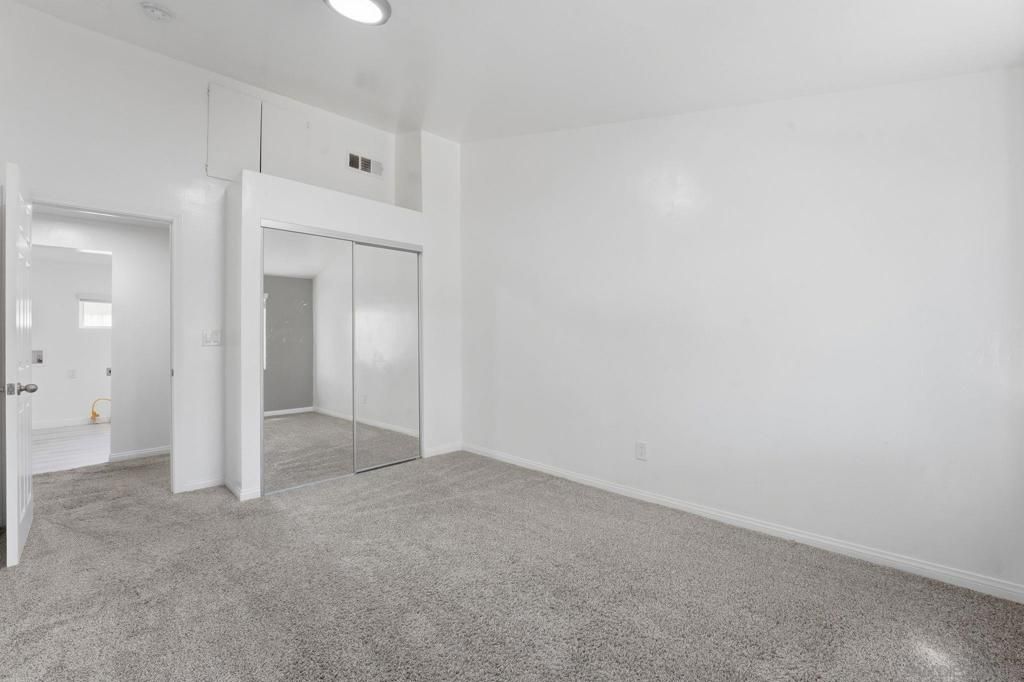 Image 18 of property listing at 9676 Cypress Vale Dr, Lakeside, CA 92040