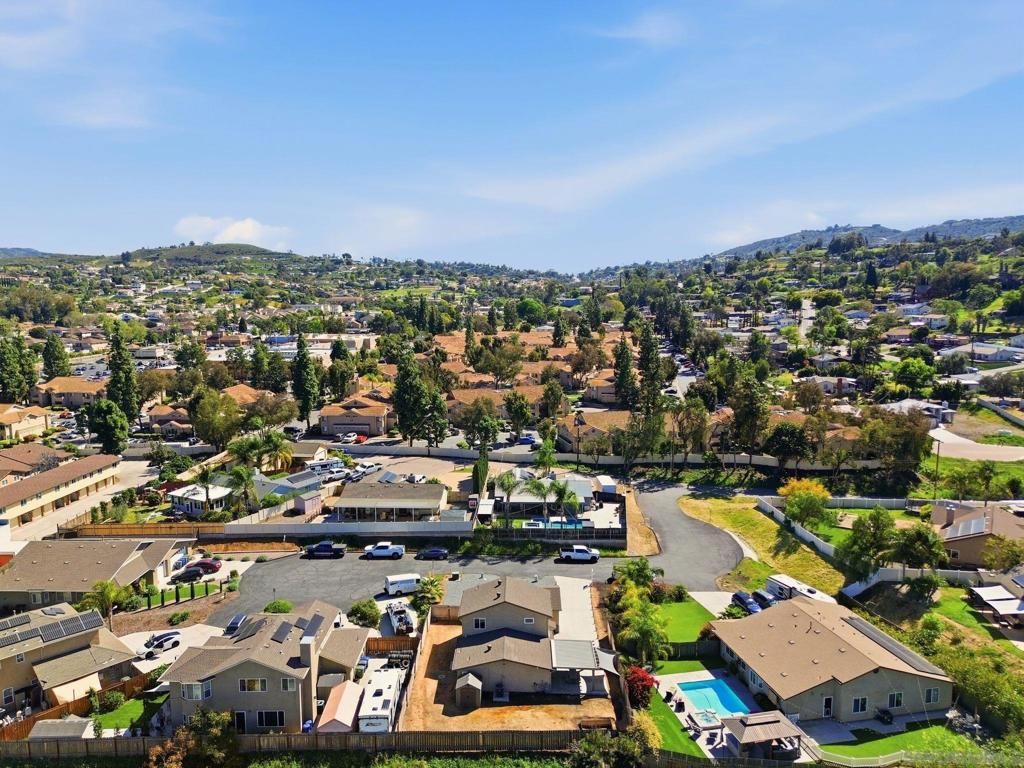 Image 28 of property listing at 9676 Cypress Vale Dr, Lakeside, CA 92040