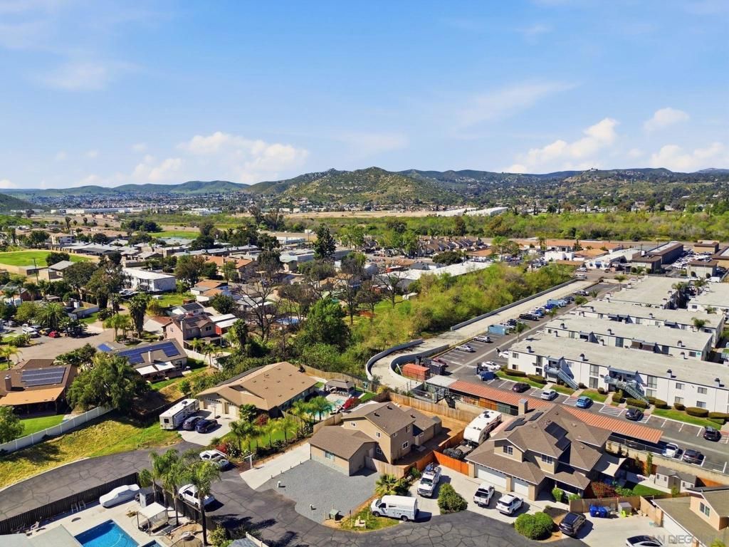 Image 29 of property listing at 9676 Cypress Vale Dr, Lakeside, CA 92040