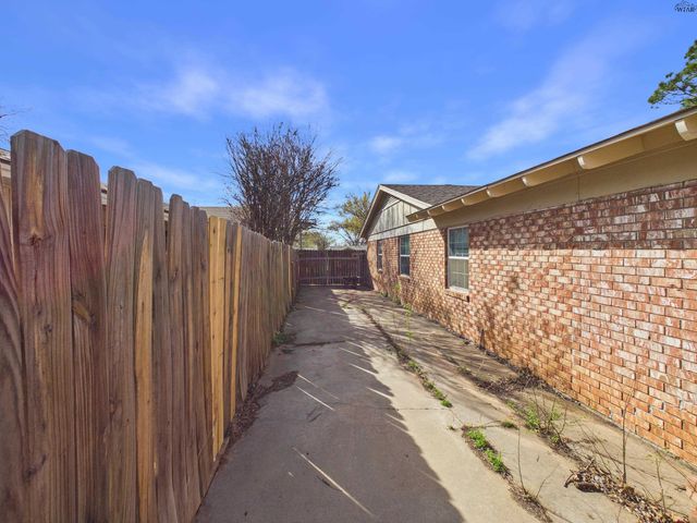 4118 KINGSBURY DRIVE, Wichita Falls, TX 76309