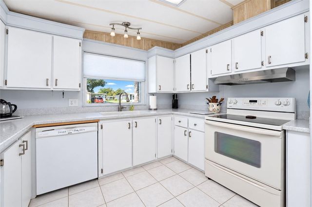 6174 REDWING AVENUE, Englewood, FL 34224