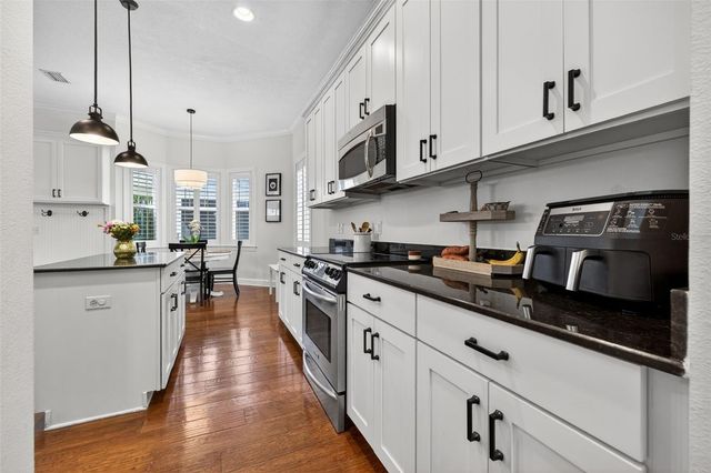 2812 W PAXTON AVENUE, Tampa, FL 33611