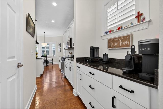 2812 W PAXTON AVENUE, Tampa, FL 33611