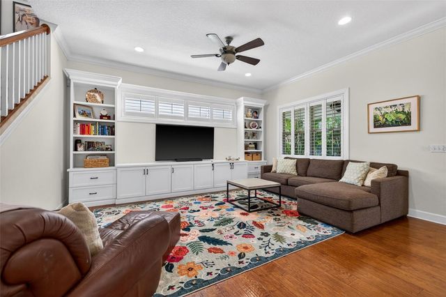 2812 W PAXTON AVENUE, Tampa, FL 33611
