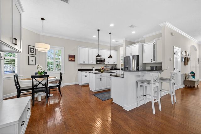 2812 W PAXTON AVENUE, Tampa, FL 33611
