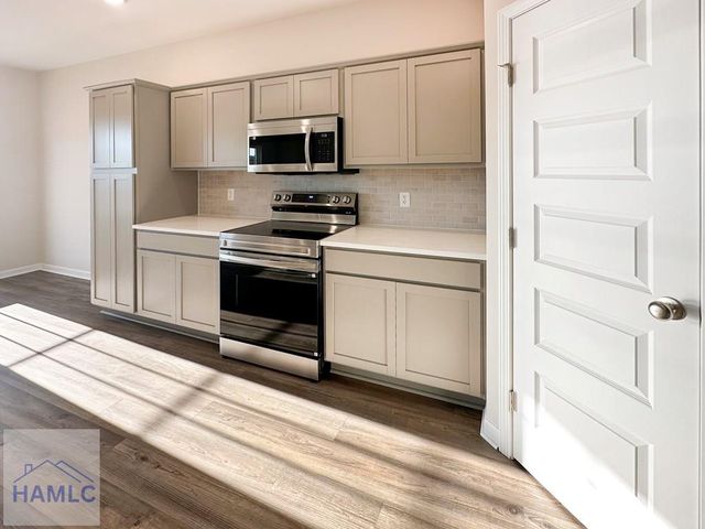 81 Antler Avenue, Allenhurst, GA 31301