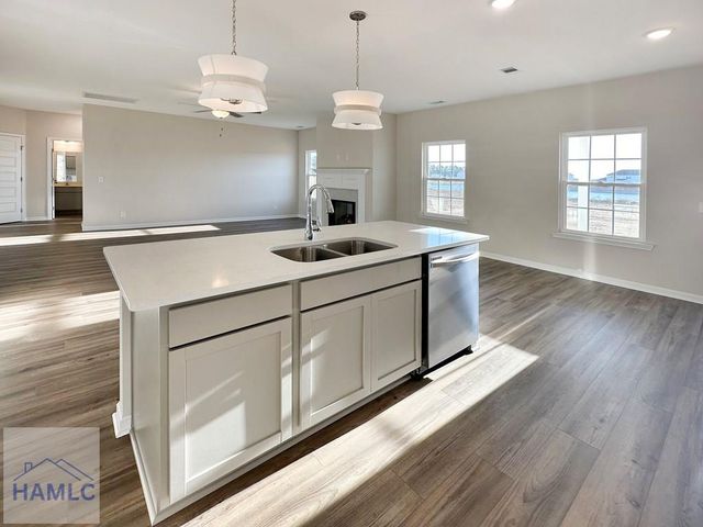 81 Antler Avenue, Allenhurst, GA 31301