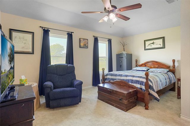 130 Longbranch Drive, Decatur, TX 76234