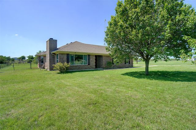 130 Longbranch Drive, Decatur, TX 76234