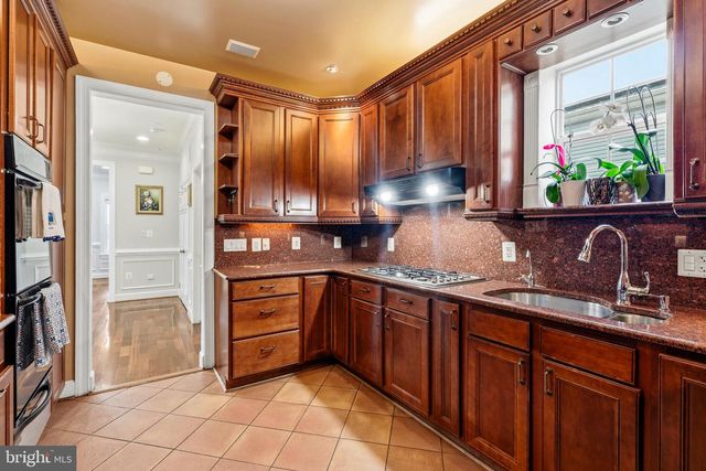 3930 ALLISON ST, North Brentwood, MD 20722