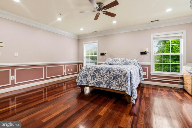 3930 ALLISON ST, North Brentwood, MD 20722