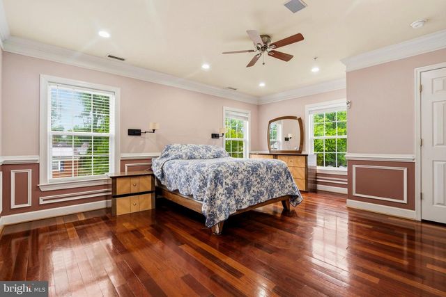 3930 ALLISON ST, North Brentwood, MD 20722