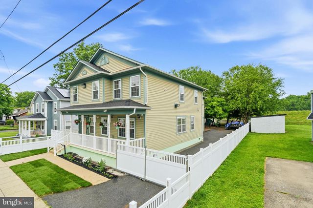 3930 ALLISON ST, North Brentwood, MD 20722