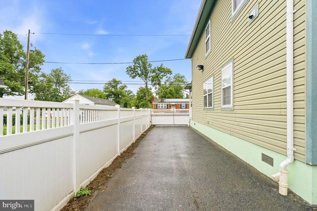 3930 ALLISON ST, North Brentwood, MD 20722