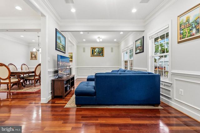 3930 ALLISON ST, North Brentwood, MD 20722